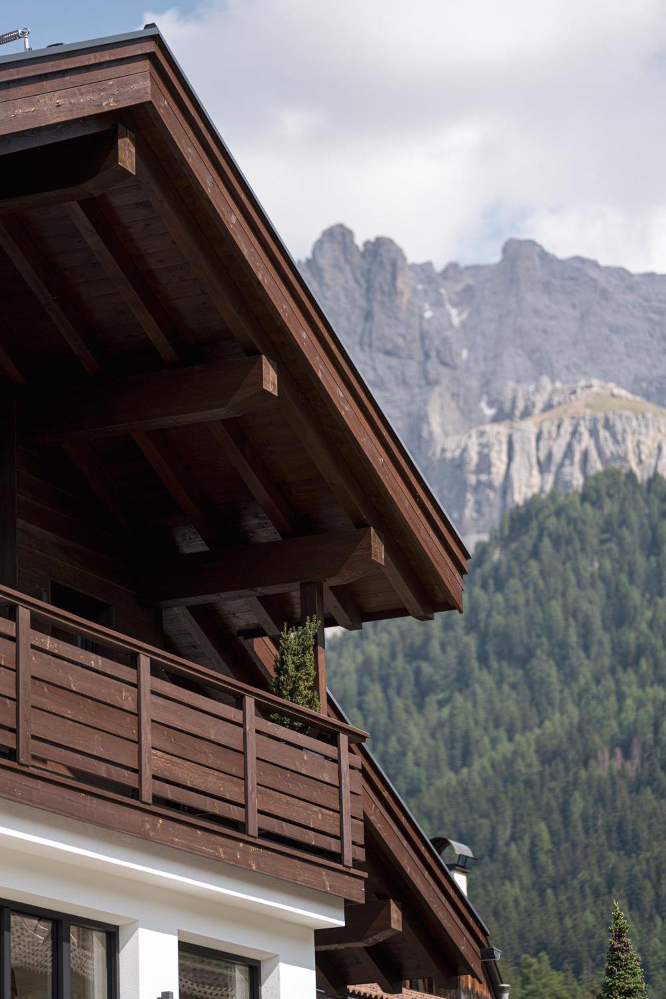 Arya Alpine *