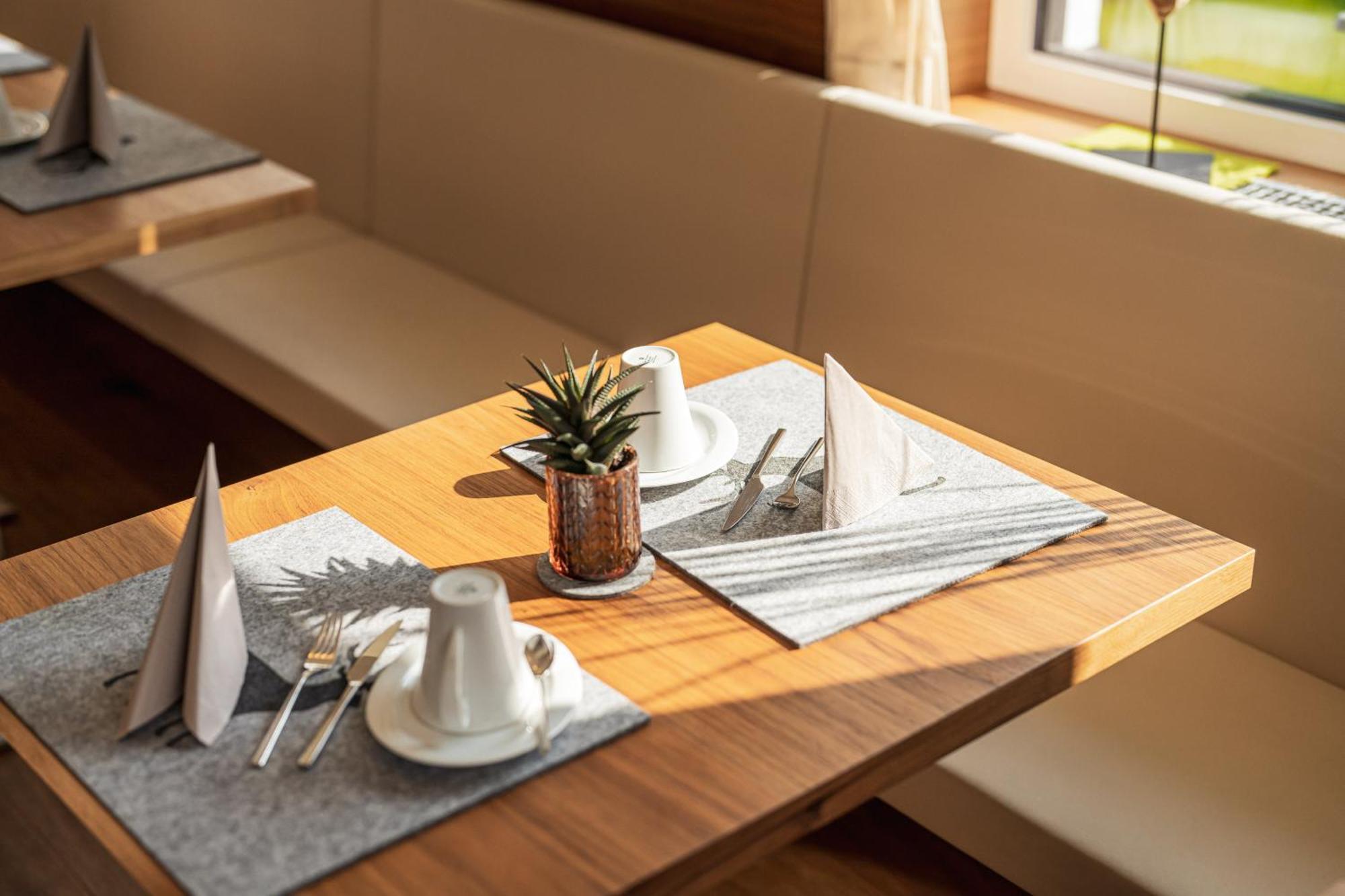 Arya Alpine Hotel
