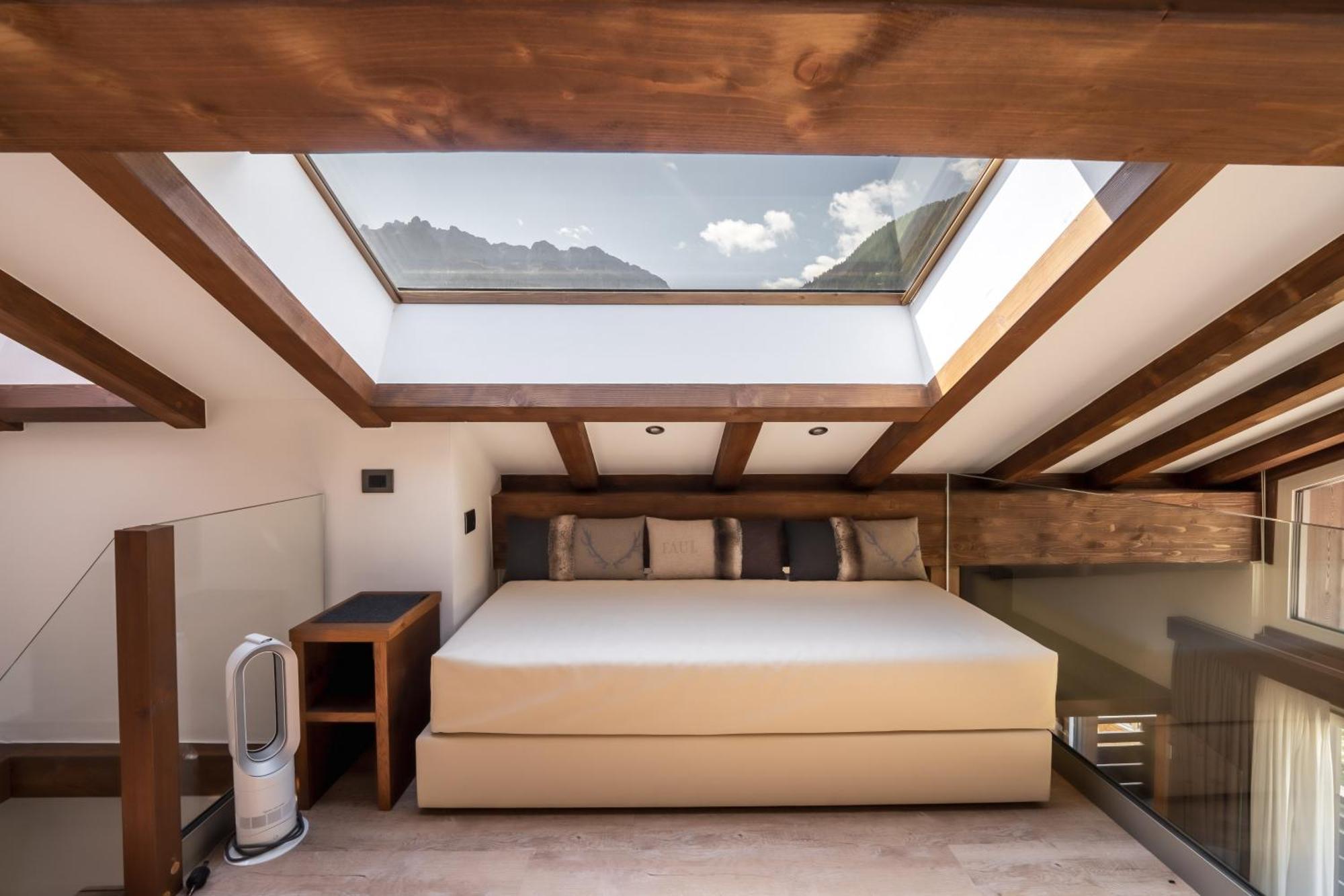 Arya Alpine Hotel