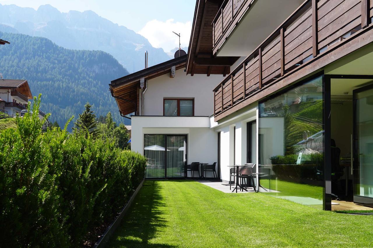 Arya Alpine Hotel *